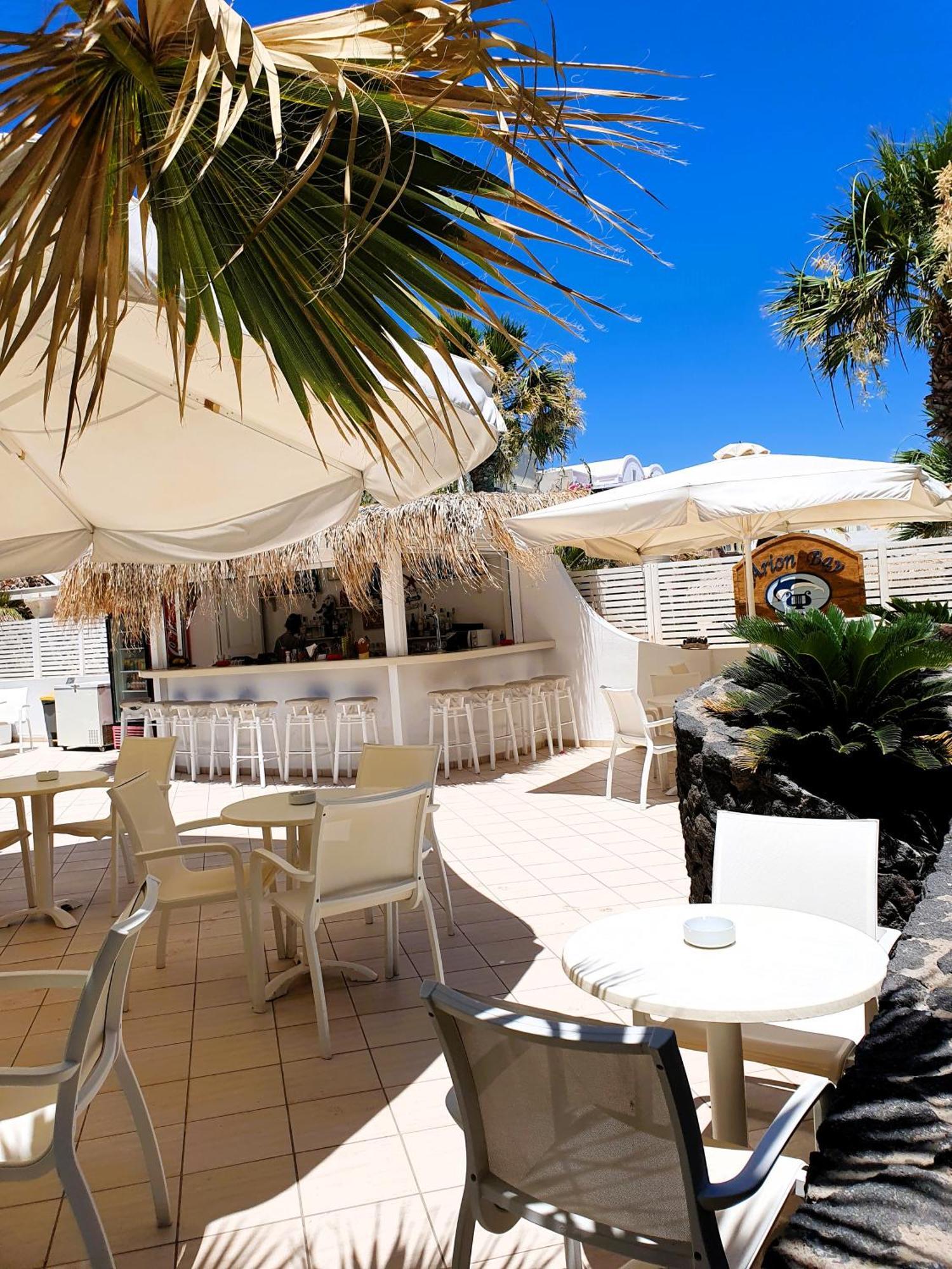 Arion Bay Hotel Santorini Камарі Екстер'єр фото