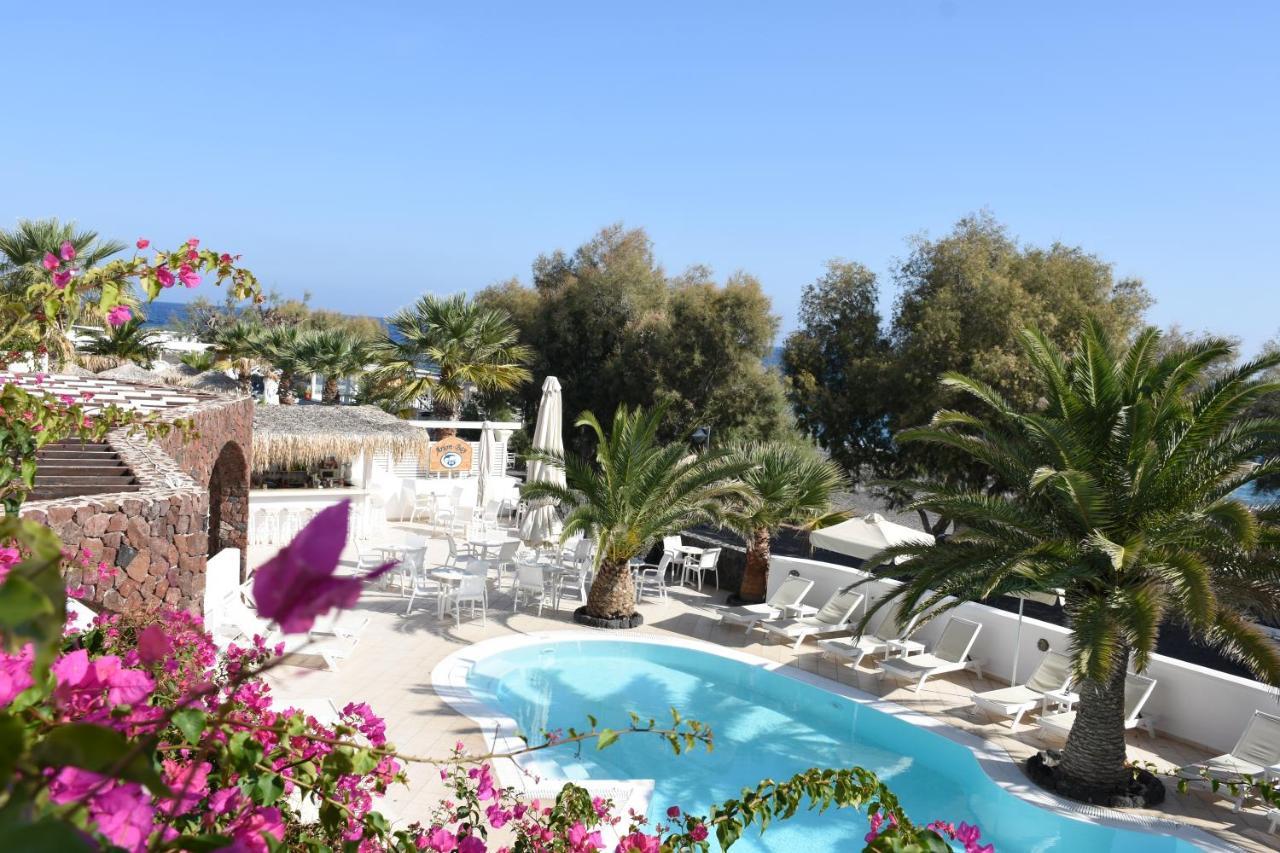 Arion Bay Hotel Santorini Камарі Екстер'єр фото